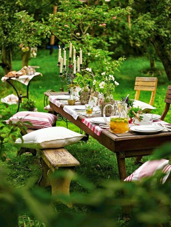 romantic outdoor dining room