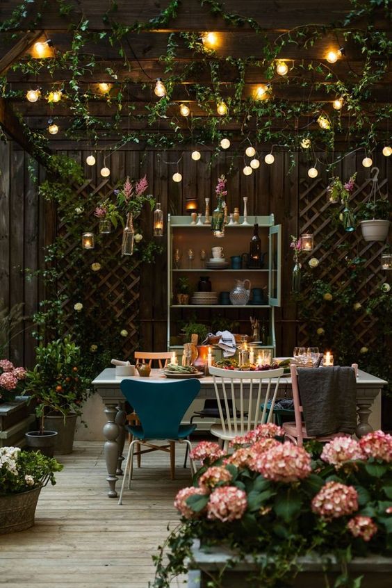 romantic outdoor dining room
