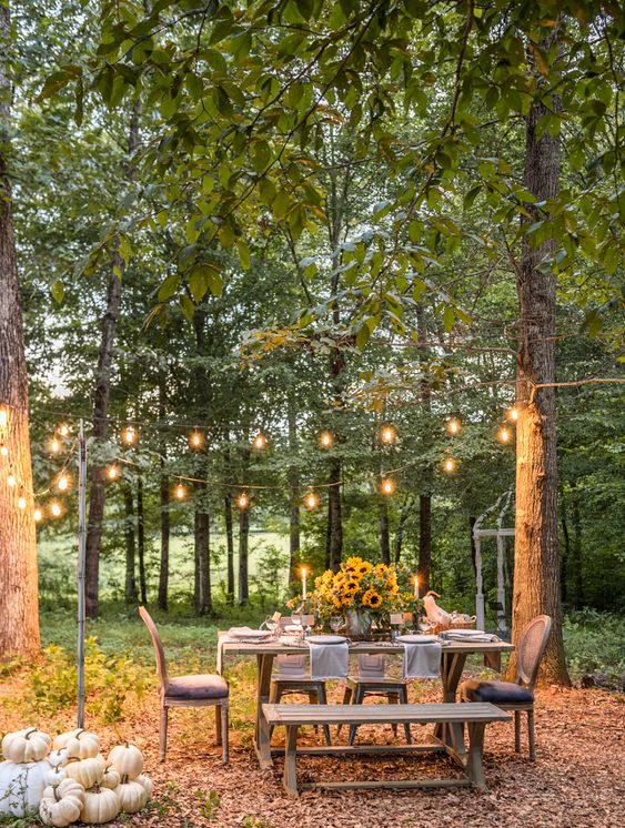 outdoor dining room