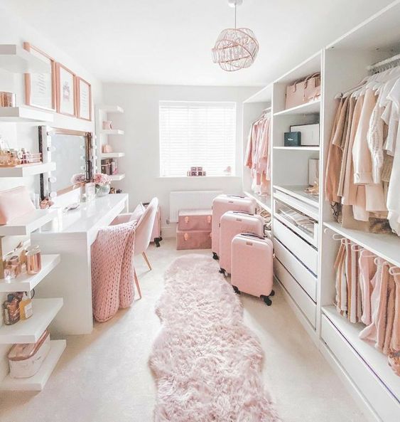 pink home makeup studio