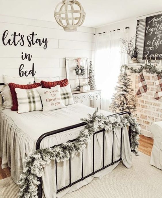bedroom christmas decors
