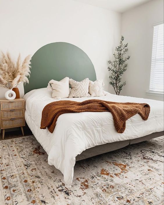 simple bedroom in soft-tones ideas