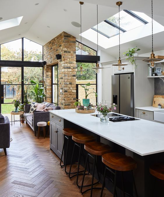 calm and bright kitchen