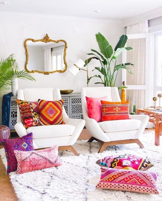 bright Colorful Room Decor and Tips