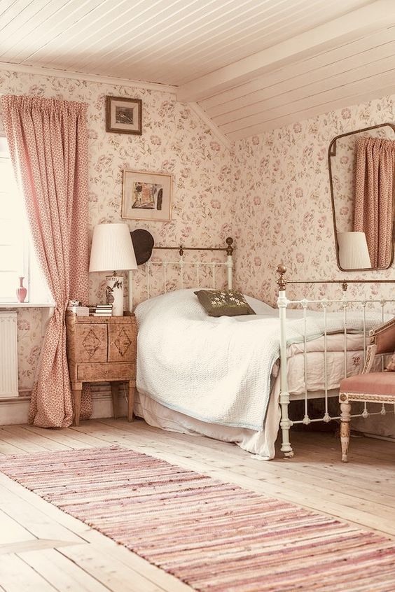 pink Vintage Room Ideas